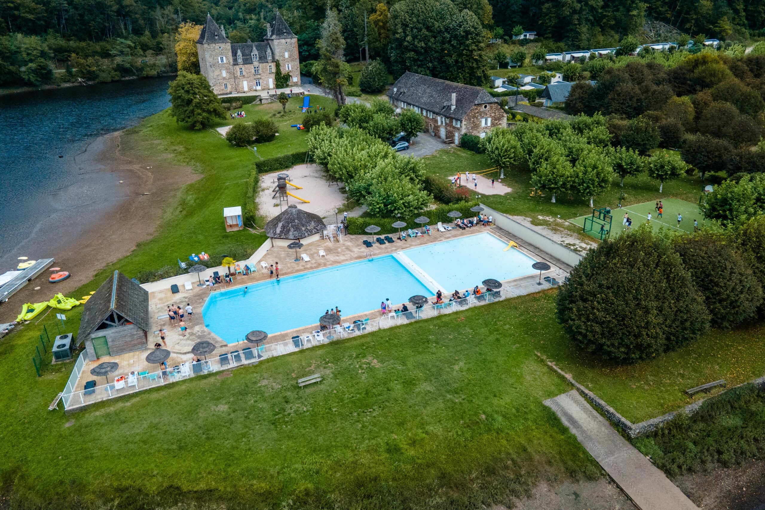 Image de la section moitié