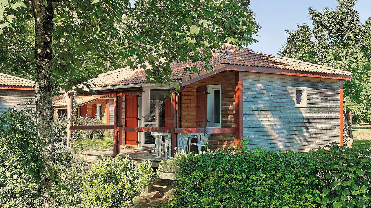 Image illustrative de l'article "Maximisez votre activité : Pourquoi accueillir des weekends étudiants dans votre camping ?"