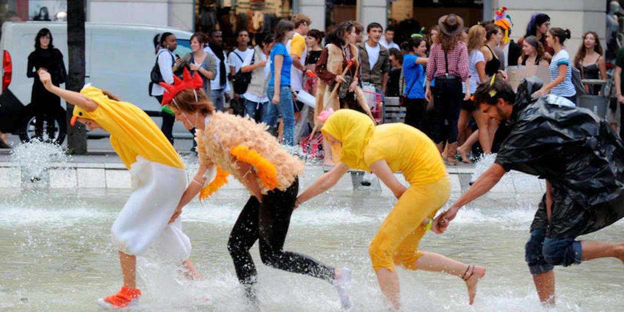 Image illustrative de l'article "Bizutage : entre tradition et abus"