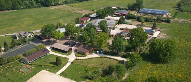 Image illustrative de l'article "ZE DAM’S"